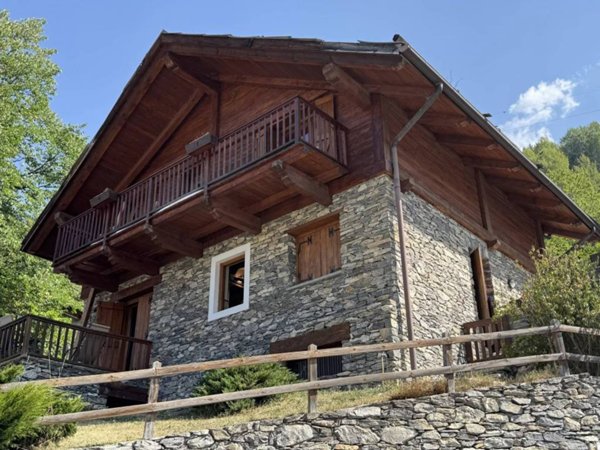 appartamento in vendita a Bardonecchia in zona Millaures