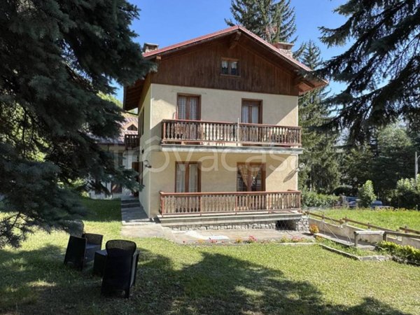 appartamento in vendita a Bardonecchia in zona Les Arnauds