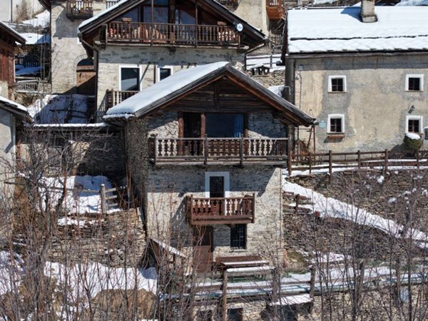 casa indipendente in vendita a Bardonecchia