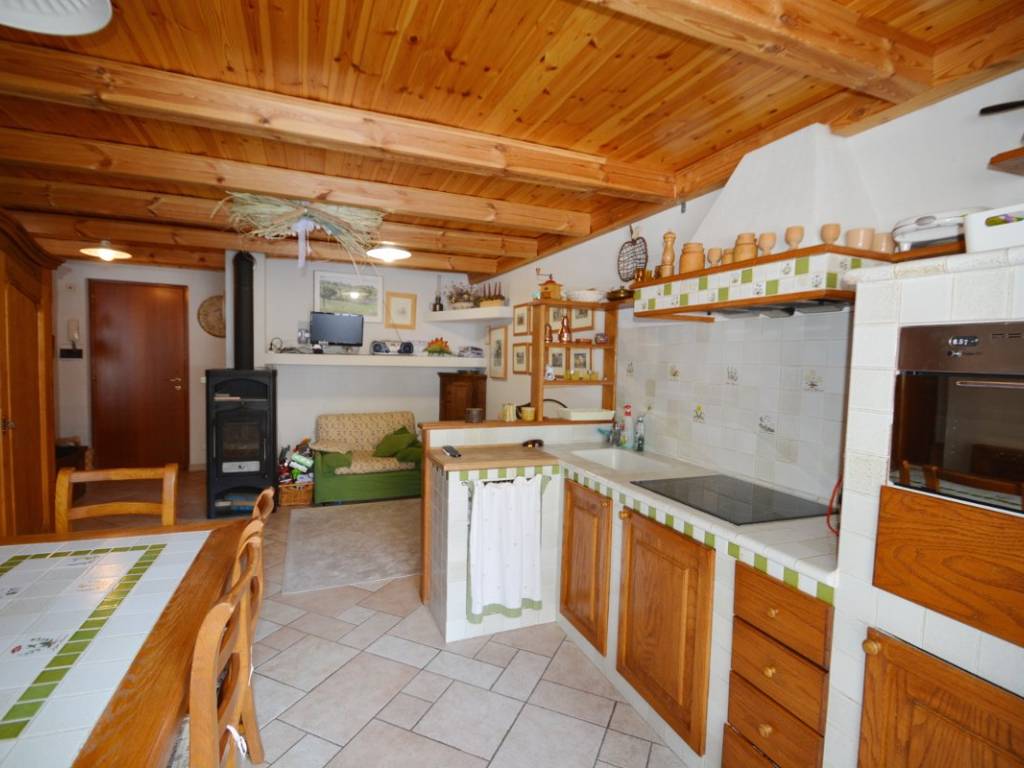 appartamento in vendita a Bardonecchia in zona Melezet