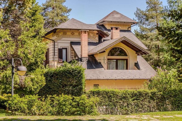 casa indipendente in vendita a Bardonecchia