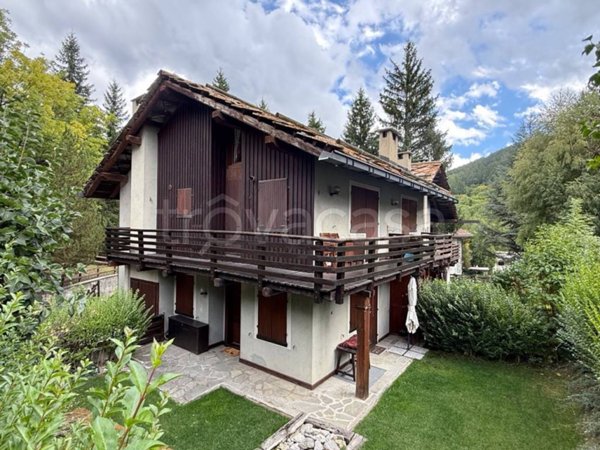 appartamento in vendita a Bardonecchia in zona Les Arnauds