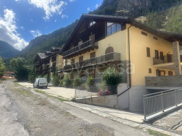 appartamento in vendita a Bardonecchia in zona Melezet