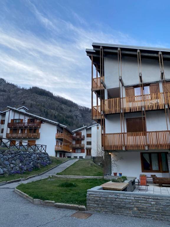 appartamento in vendita a Bardonecchia in zona Melezet