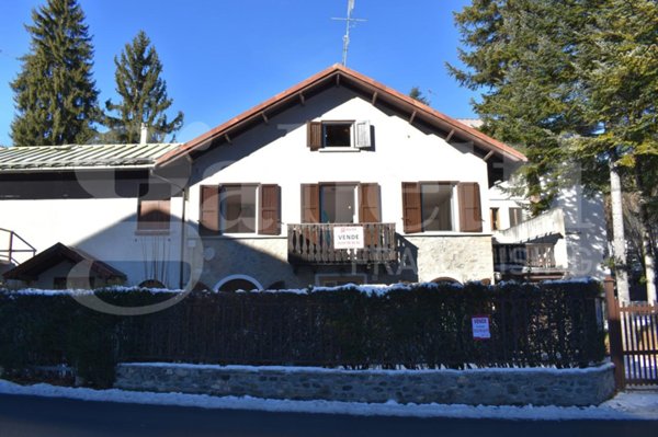 casa indipendente in vendita a Bardonecchia