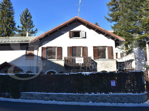 casa indipendente in vendita a Bardonecchia