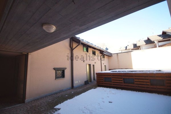 casa indipendente in vendita a Bardonecchia