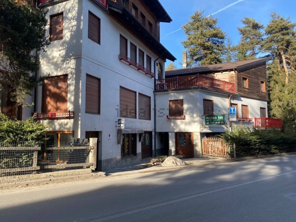 locale commerciale in vendita a Bardonecchia