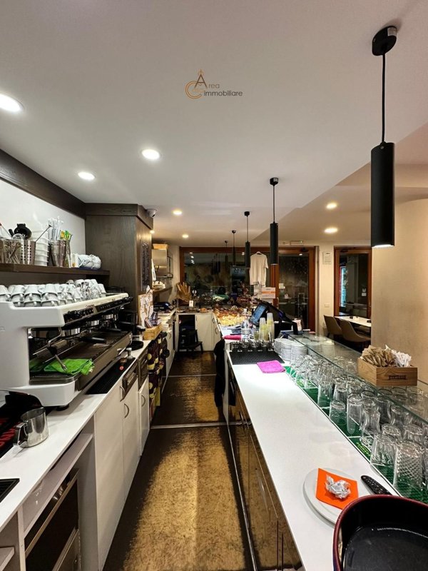 negozio in vendita a Bardonecchia