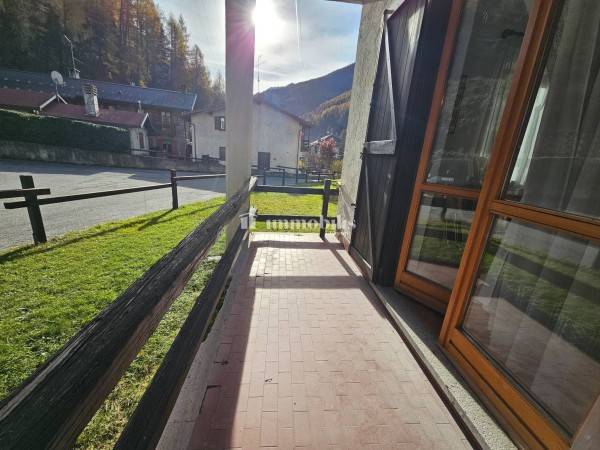 appartamento in vendita a Bardonecchia in zona Millaures