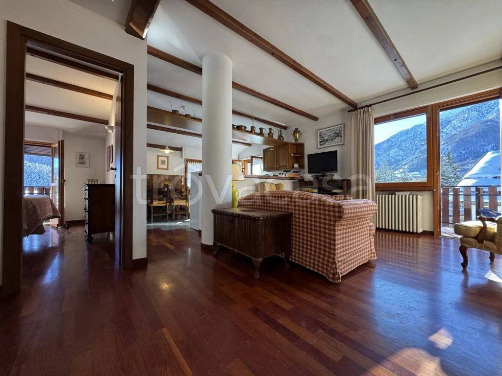 appartamento in vendita a Bardonecchia