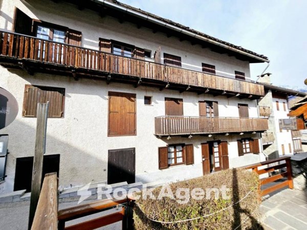 appartamento in vendita a Bardonecchia in zona Les Arnauds