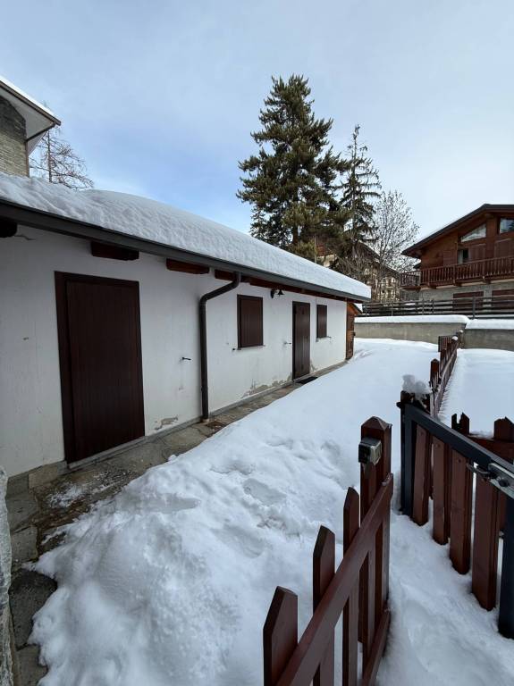 casa indipendente in vendita a Bardonecchia