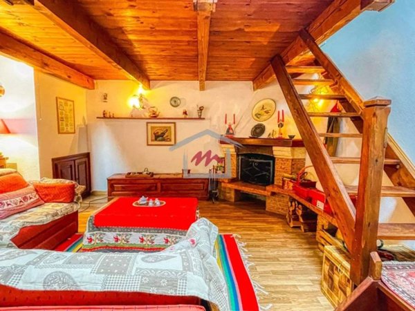 appartamento in vendita a Bardonecchia in zona Les Arnauds