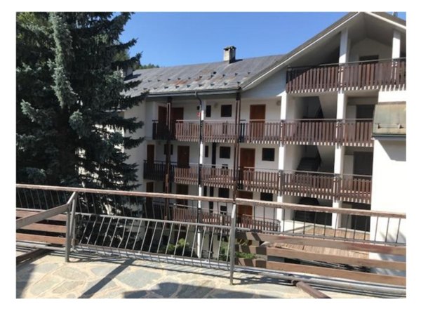 negozio in vendita a Bardonecchia
