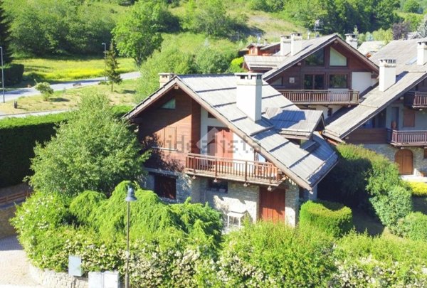 casa indipendente in vendita a Bardonecchia