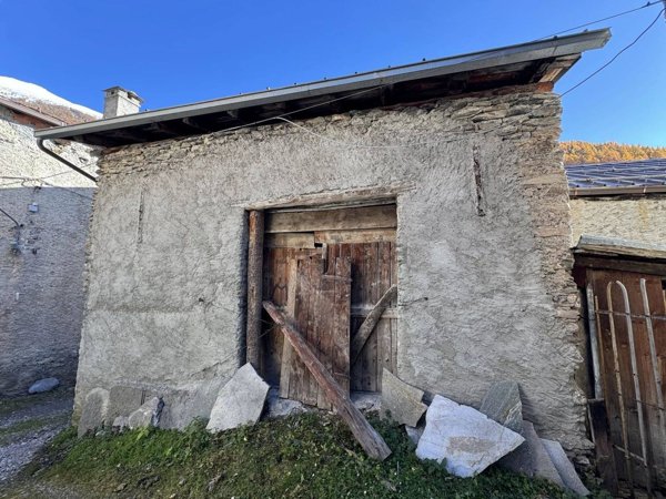 appartamento in vendita a Bardonecchia in zona Rochemolles