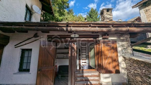 appartamento in vendita a Bardonecchia in zona Millaures