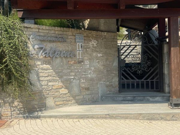 appartamento in vendita a Bardonecchia in zona Les Arnauds