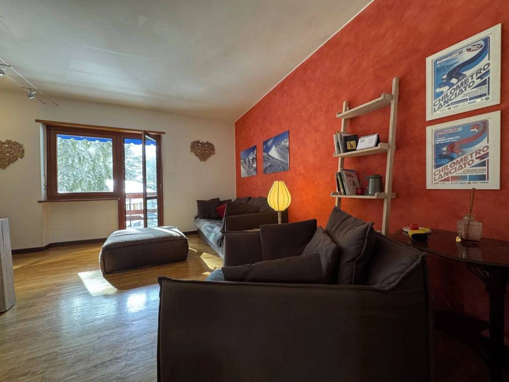 appartamento in vendita a Bardonecchia in zona Les Arnauds
