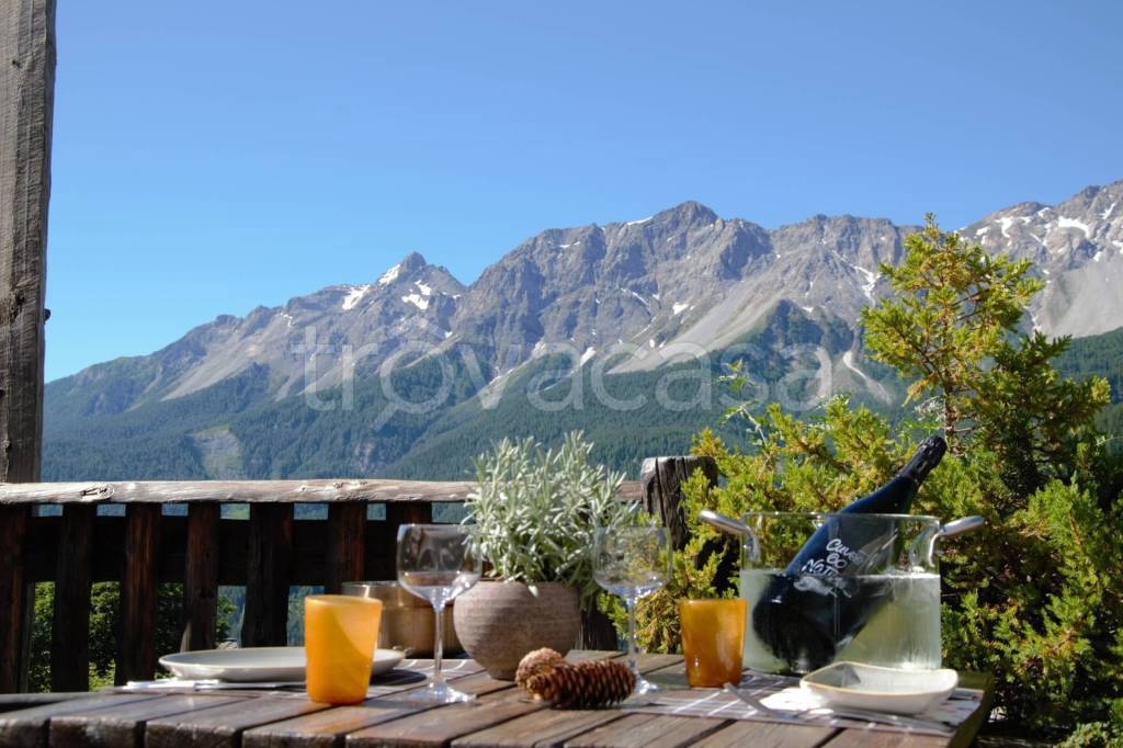 casa indipendente in vendita a Bardonecchia