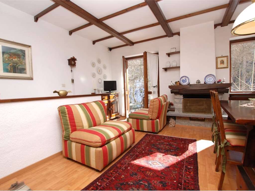 appartamento in vendita a Bardonecchia in zona Les Arnauds