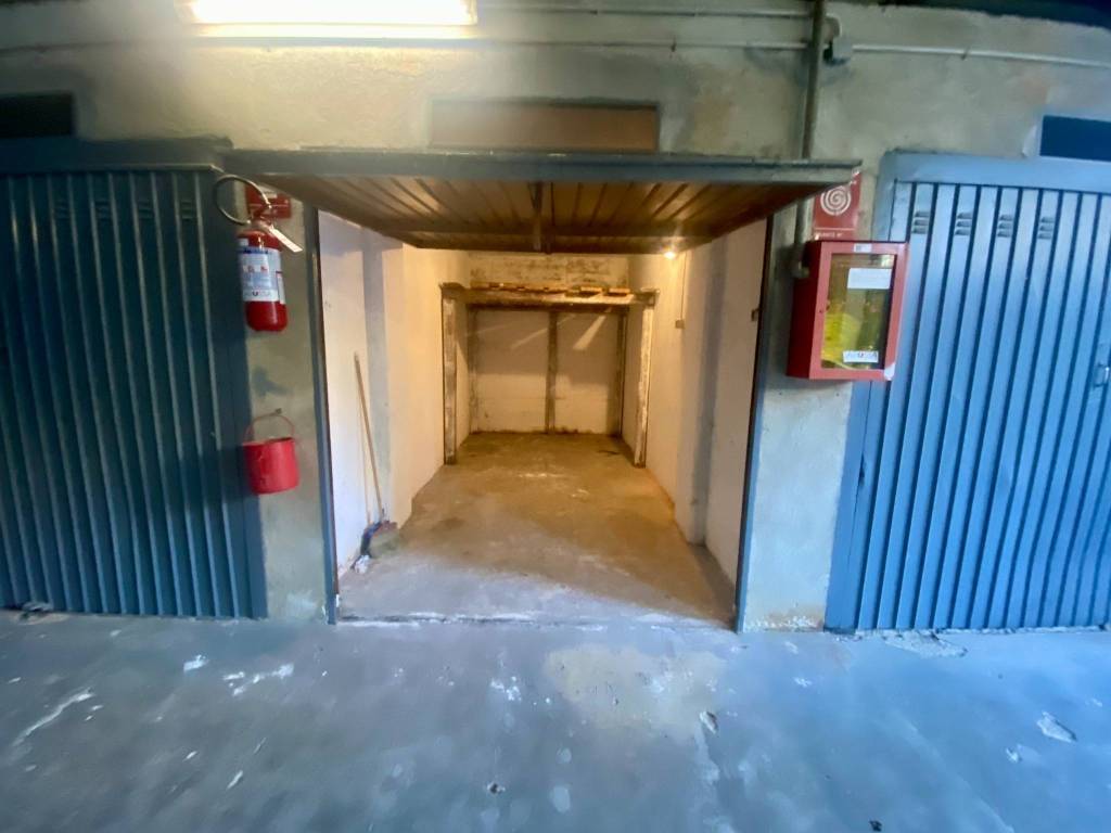 box auto in vendita a Bardonecchia