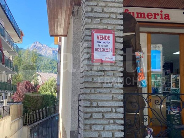 box auto in vendita a Bardonecchia