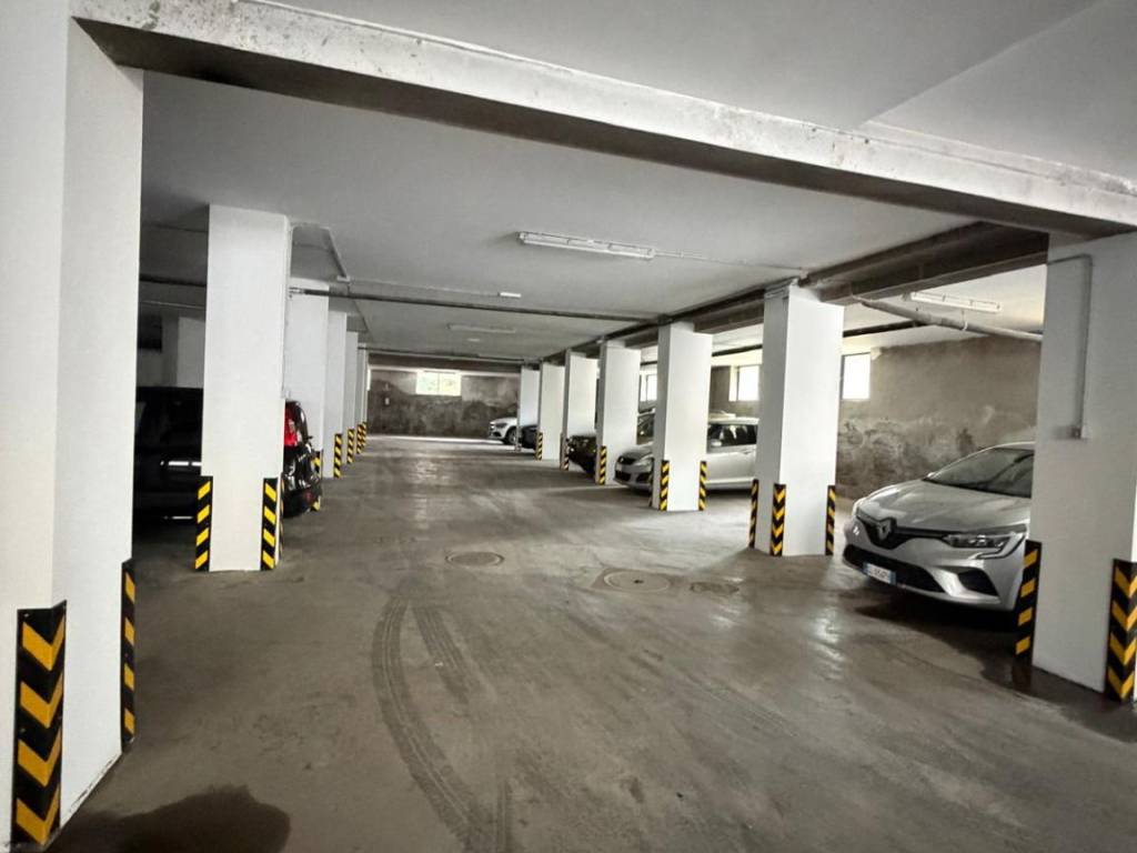 box auto in vendita a Bardonecchia
