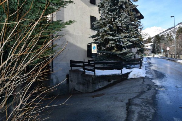 box auto in vendita a Bardonecchia