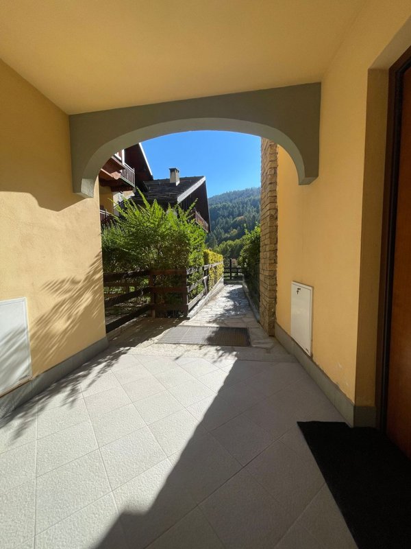 appartamento in vendita a Bardonecchia in zona Les Arnauds