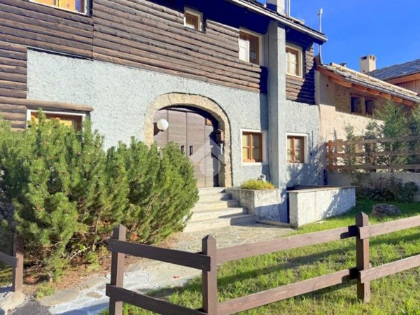appartamento in vendita a Bardonecchia in zona Les Arnauds
