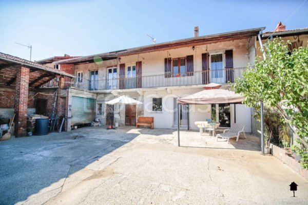 casa indipendente in vendita a Barone Canavese