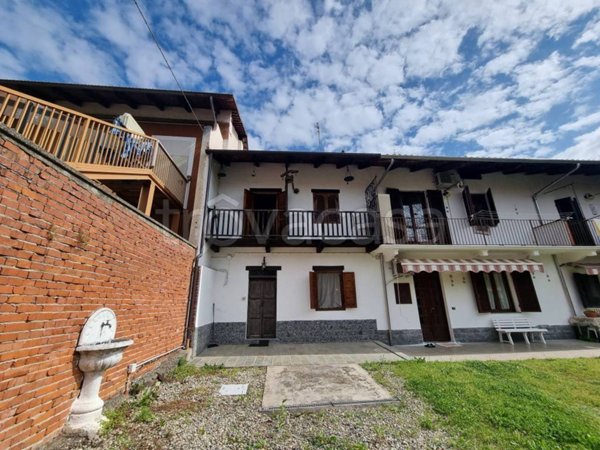 appartamento in vendita a Barone Canavese