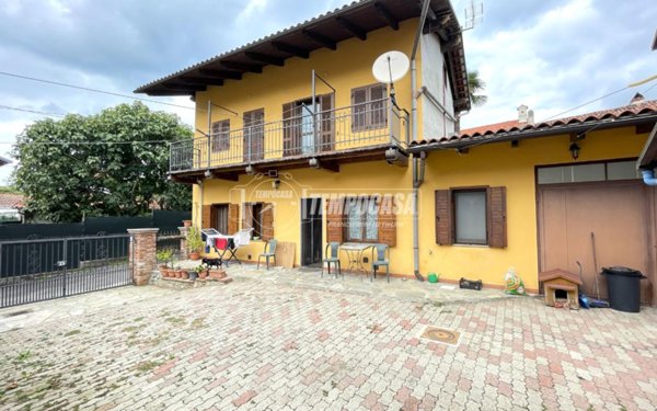 appartamento in vendita a Barone Canavese