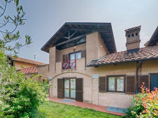 casa indipendente in vendita a Barone Canavese