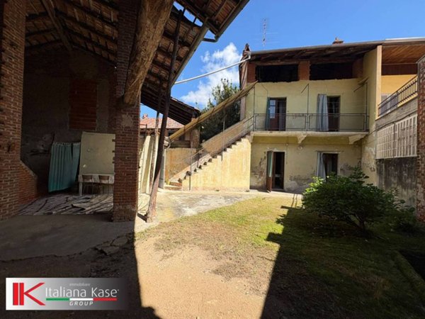 casa indipendente in vendita a Barone Canavese