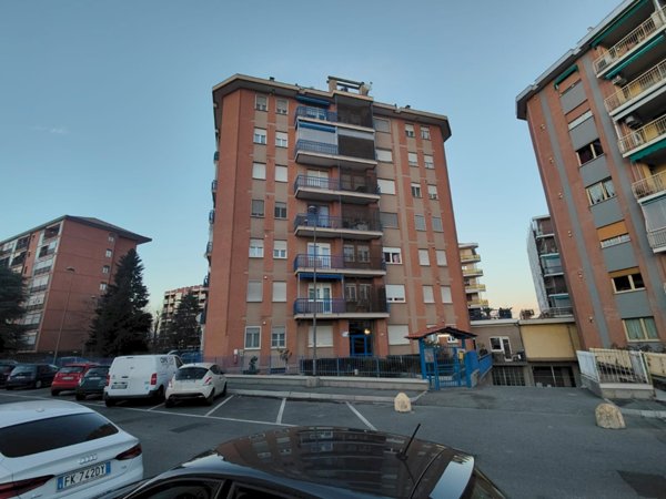 appartamento in vendita a Beinasco in zona Fornaci