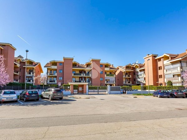 appartamento in vendita a Beinasco in zona Fornaci