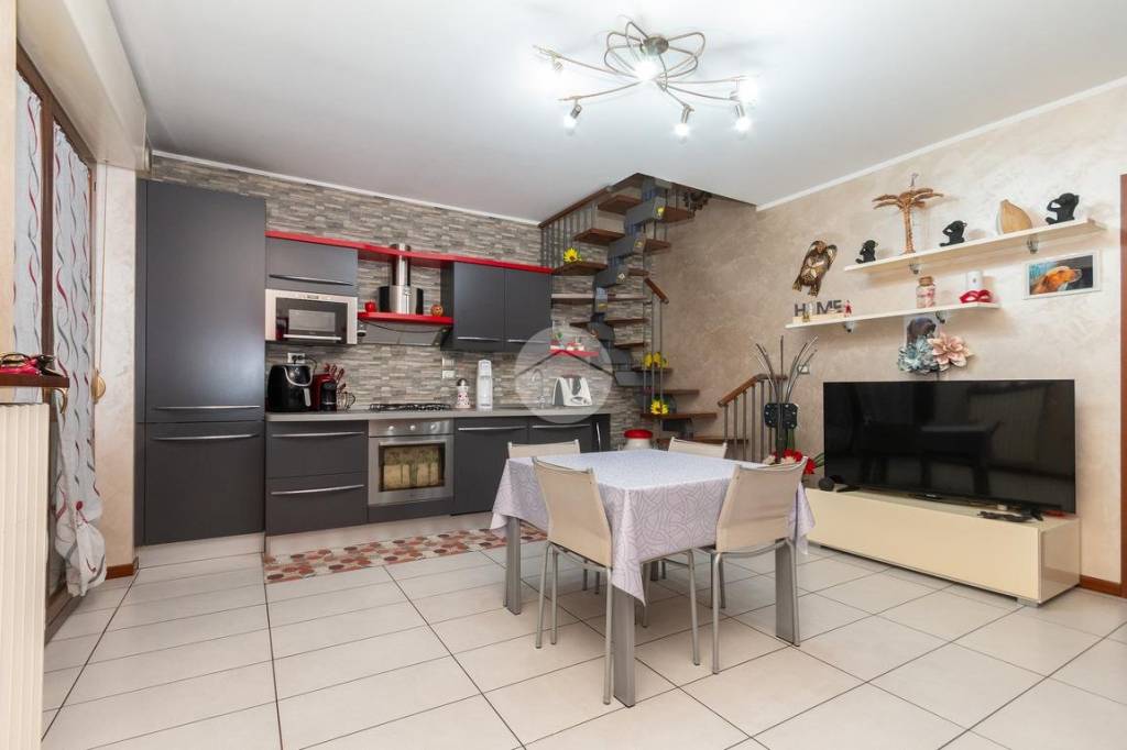 appartamento in vendita a Beinasco
