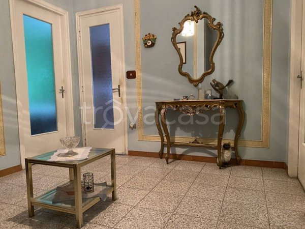 appartamento in vendita a Beinasco in zona Borgaretto