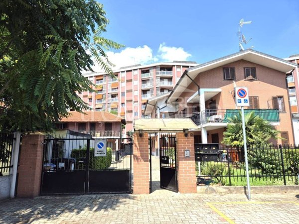 appartamento in vendita a Beinasco in zona Fornaci