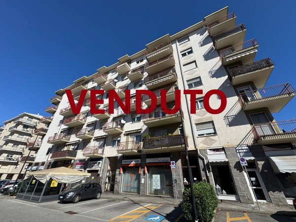 appartamento in vendita a Beinasco in zona Fornaci