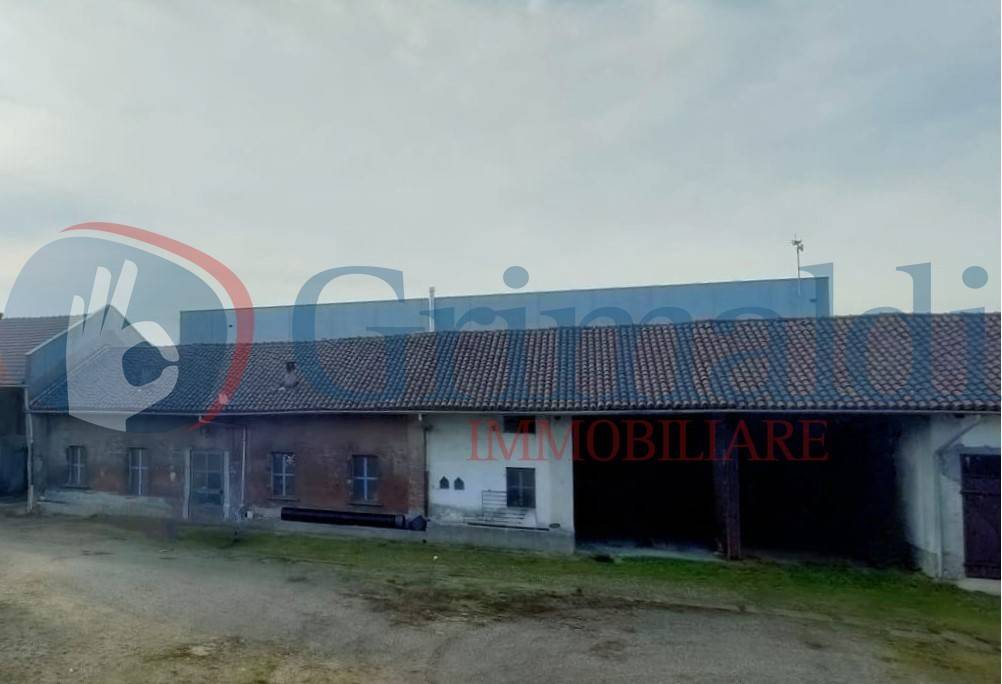 locale commerciale in vendita a Beinasco