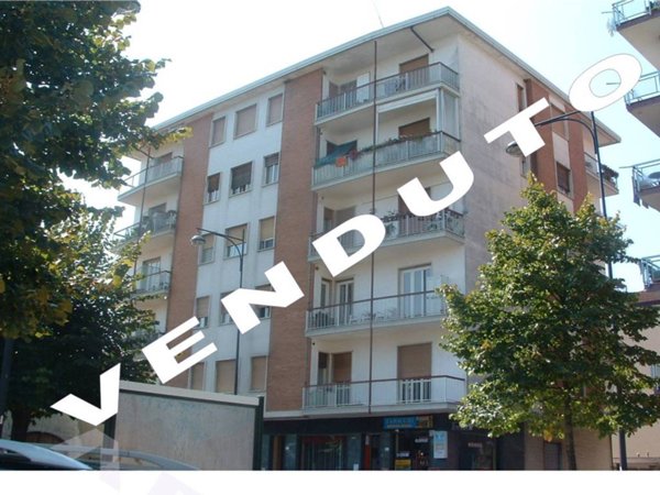 appartamento in vendita a Beinasco in zona Borgaretto