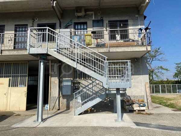 casa indipendente in vendita a Beinasco in zona Borgaretto