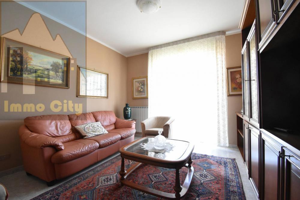 appartamento in vendita a Beinasco in zona Fornaci