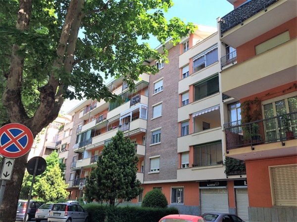 appartamento in vendita a Beinasco in zona Borgaretto