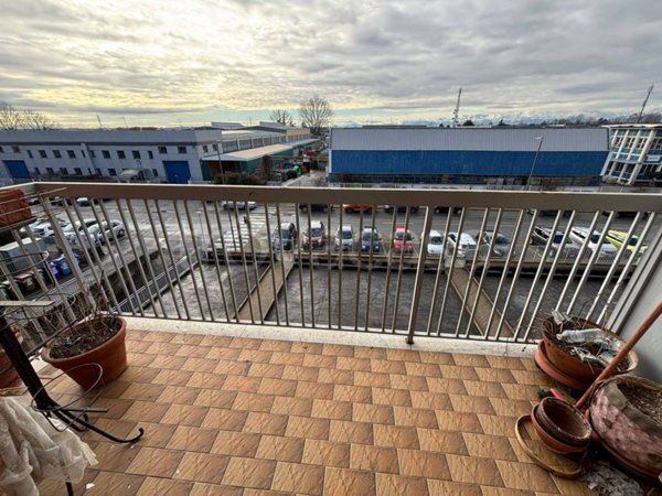 appartamento in vendita a Beinasco