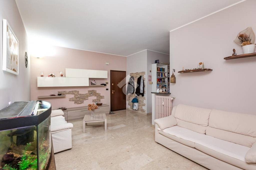 appartamento in vendita a Beinasco in zona Borgaretto